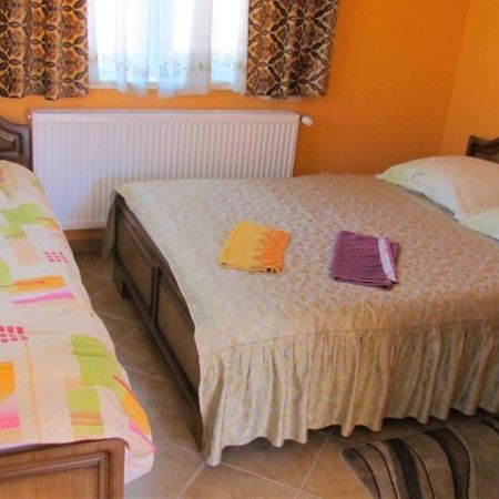 Horváth Apartmanház Orosháza Exterior foto
